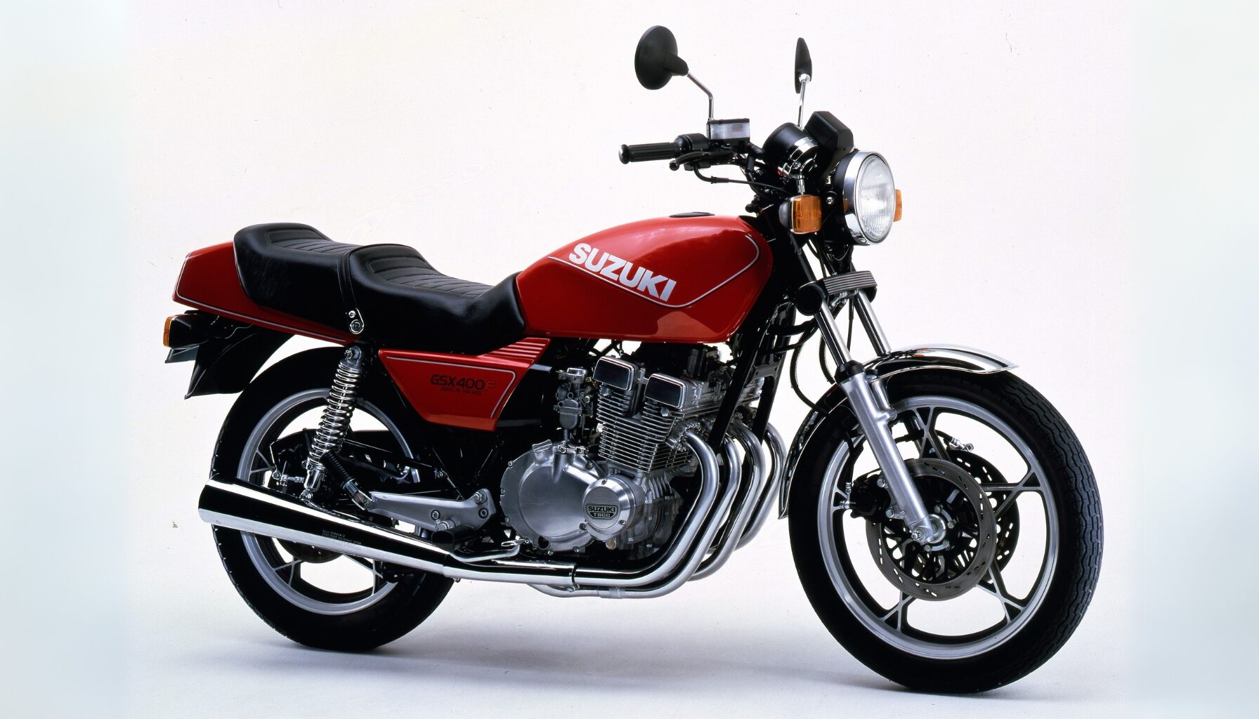 GSX400FとGSX400FSインパルスの違いは？性能・価格を比較