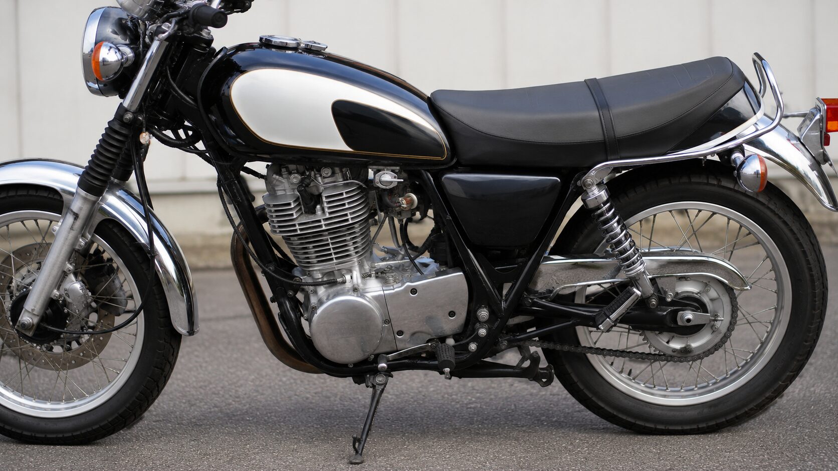 SR400の燃料コックの向きは？ON・RES・PRIを解説